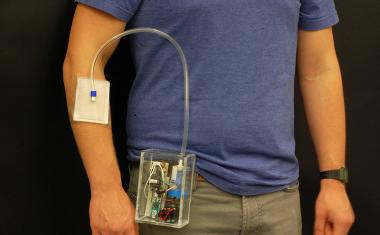 A wearable for treating antibiotic-resistant infections
