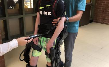 Brain injury: Exoskeleton training improves walking