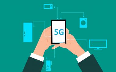 Expert urges to stop roll out of 5G networks