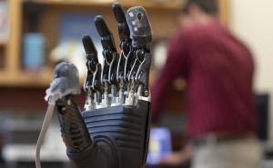 “E-Dermis” gives sense of touch to fingertips of prosthetic hands