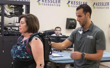 Multiple sclerosis: Exoskeleton therapy improves mobility