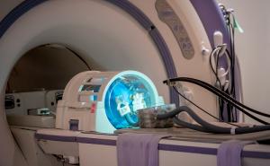 World’s first intra-operative MRI-guided robot for neurosurgery