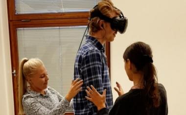 Virtual reality could improve your balance