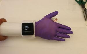 E-glove makes prosthetics more humanlike