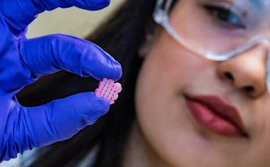 3D printed implants seed multiple layers of tissue