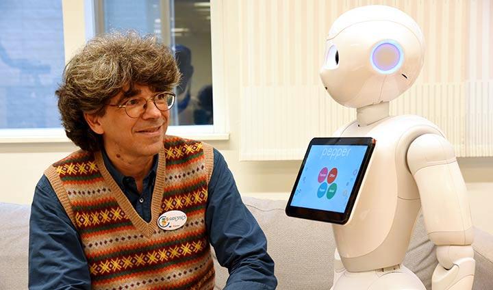 Alessandro Saffiotti is convinced that robots in the future will play a more...